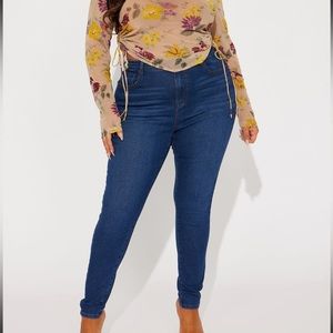Maya High Rise Skinny Jeans!
